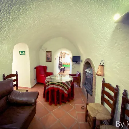 Cuevas Pedro Antonio De Alarcon *